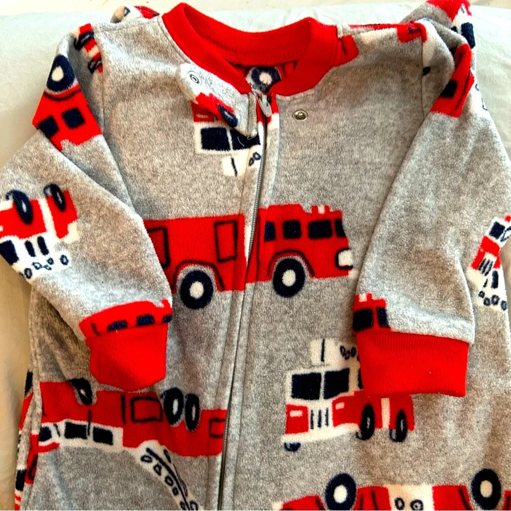 🇺🇸❄️👍GUC CARTER’S | 6 m| Baby Warm Sleeper - Firefighters 🚒 - Picture 2 of 12